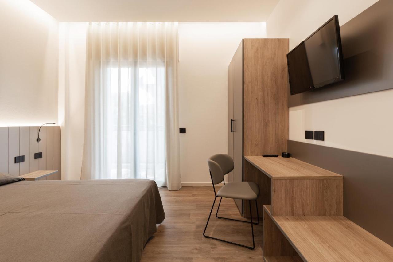 Renzo Hotel 3*